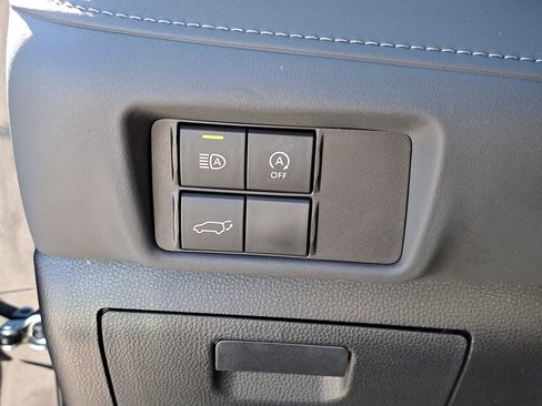 Used 2023 Toyota Highlander XSE image 33