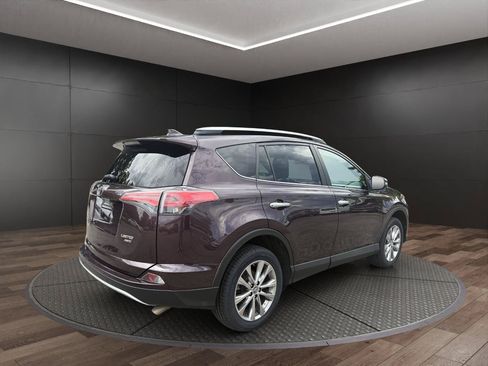 Used 2016 Toyota RAV4 Limited w/ Advanced Technology Package AWD/4WD image 8