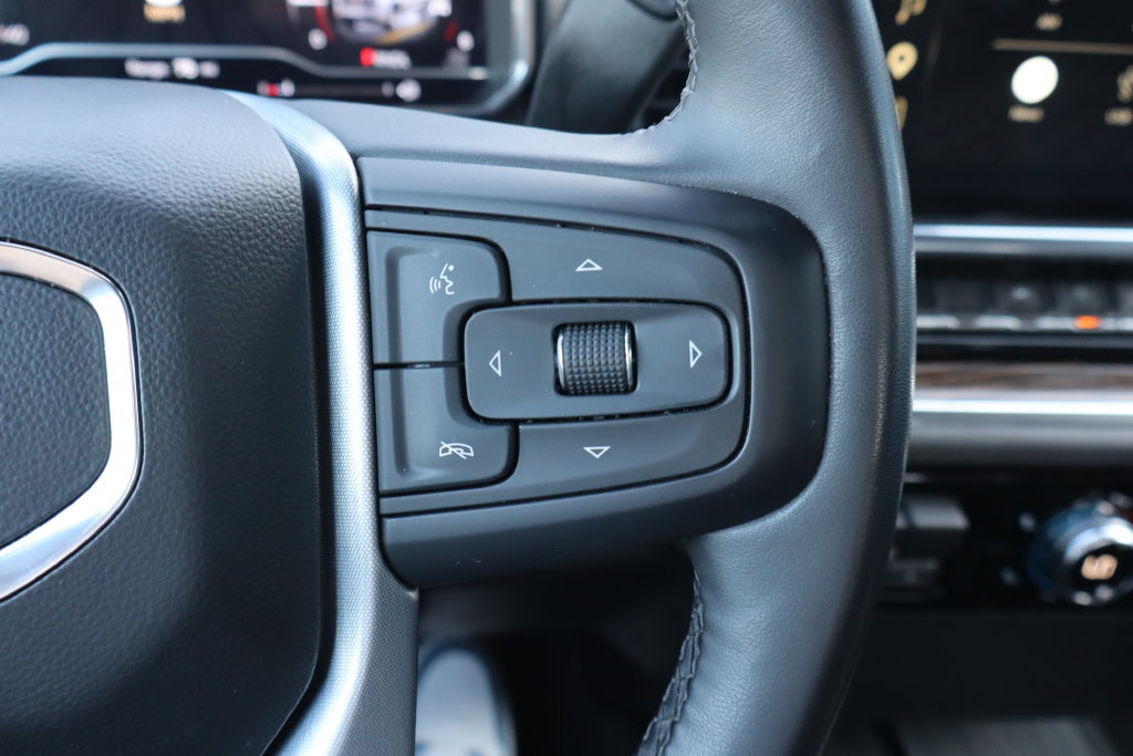 Used 2023 GMC Sierra 1500 Elevation w/ LPO, Elevation Black Package AWD/4WD image 8