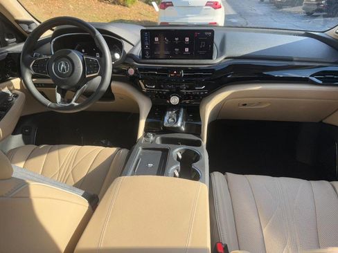 Used 2025 Acura MDX SH-AWD w/ Advance Package image 12