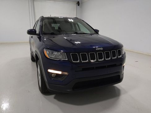 Used 2018 Jeep Compass Latitude AWD/4WD image 14
