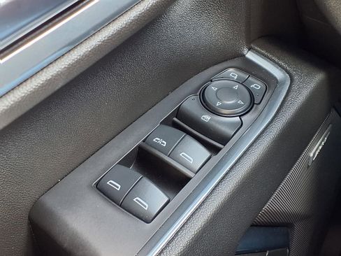 Used 2025 Chevrolet Silverado 1500 LT Trail Boss w/ Convenience Package II AWD/4WD image 26