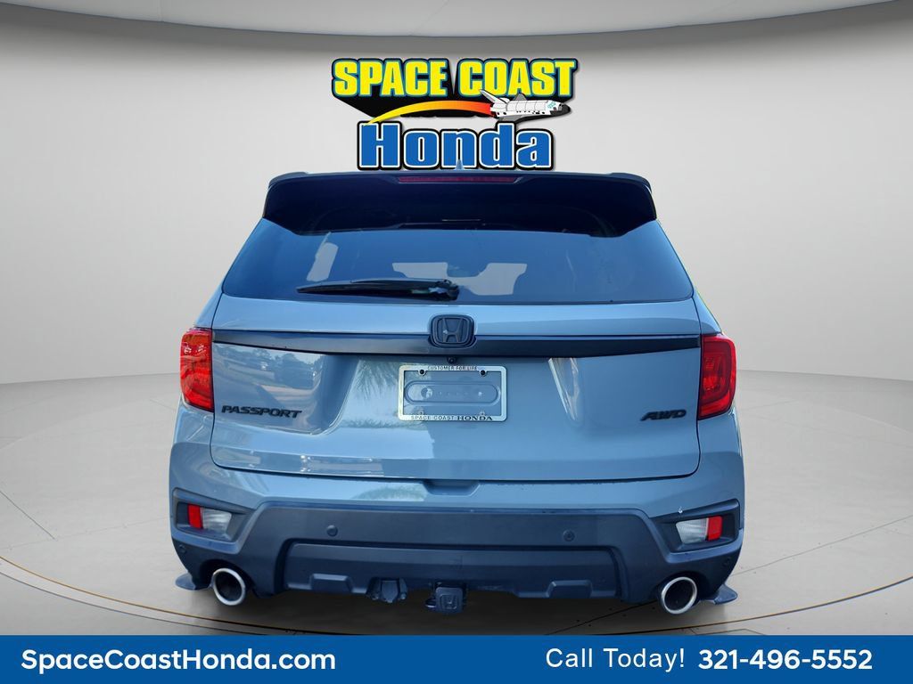 Used 2023 Honda Passport EX-L image 4