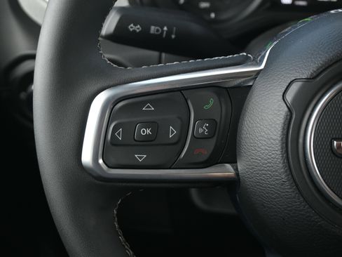 Used 2025 Jeep Wrangler Sahara w/ Safety Group image 29