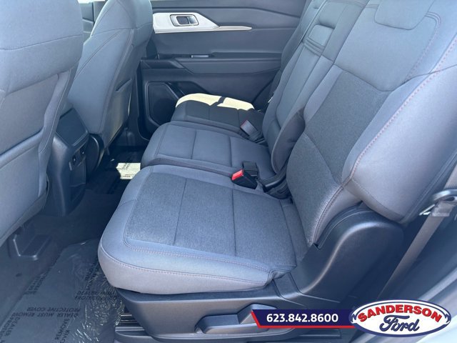 Used 2025 Ford Explorer Active RWD image 16