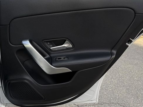 Used 2019 Mercedes-Benz A 220 4MATIC image 33