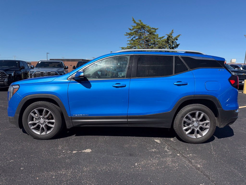 Used 2024 GMC Terrain SLT FWD image 4