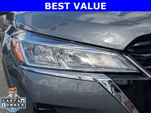 Used 2023 Nissan Kicks S FWD image 10