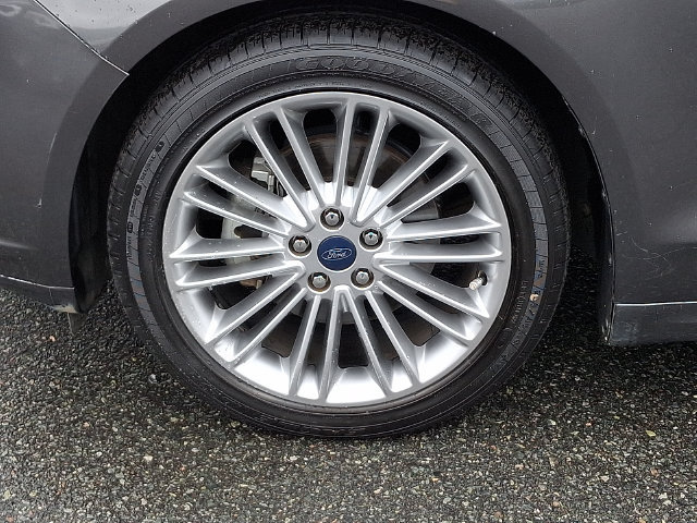 Used 2016 Ford Fusion SE w/ Equipment Group 202A FWD image 8