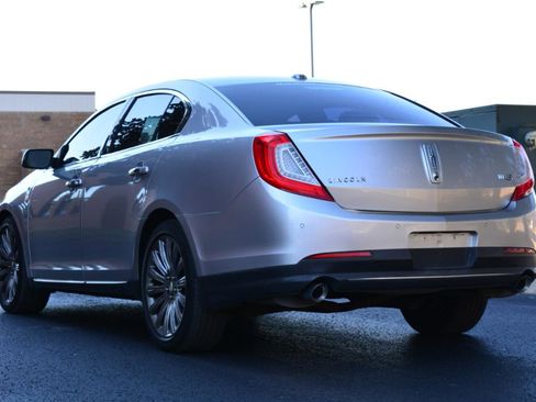 Used 2013 Lincoln MKS image 7