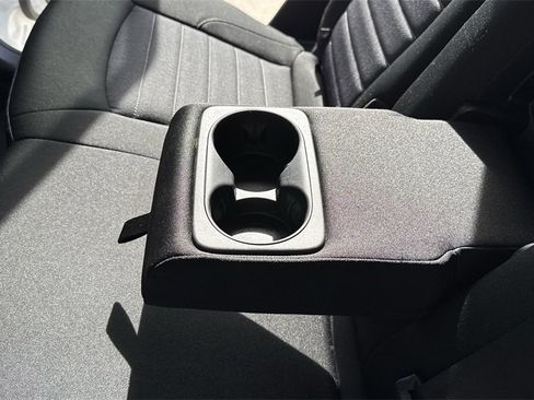 Used 2020 Ford Edge SE image 39