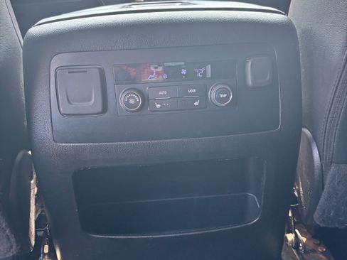 Used 2019 Chevrolet Tahoe Premier image 14