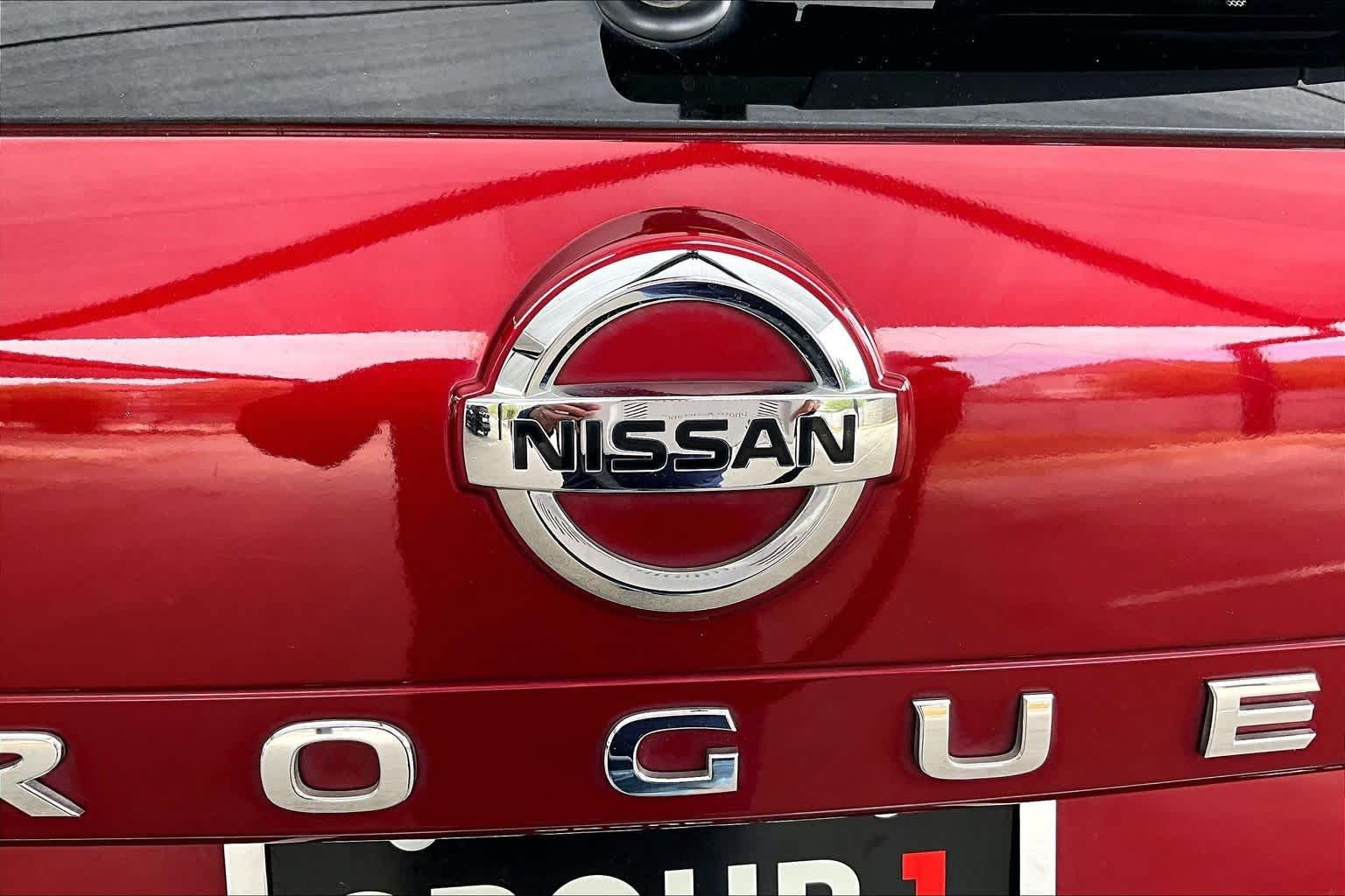 Certified 2021 Nissan Rogue SV AWD/4WD image 30
