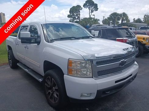 Used 2011 Chevrolet Silverado 1500 LTZ w/ Max Trailering Pack AWD/4WD image 10