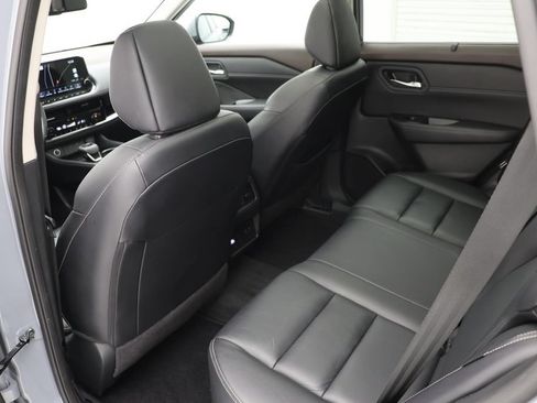 Used 2023 Nissan Rogue SL w/ SL Premium Package AWD/4WD image 11