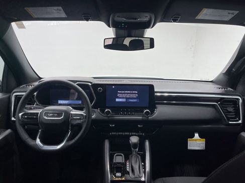 New 2026 GMC Canyon Elevation image 6