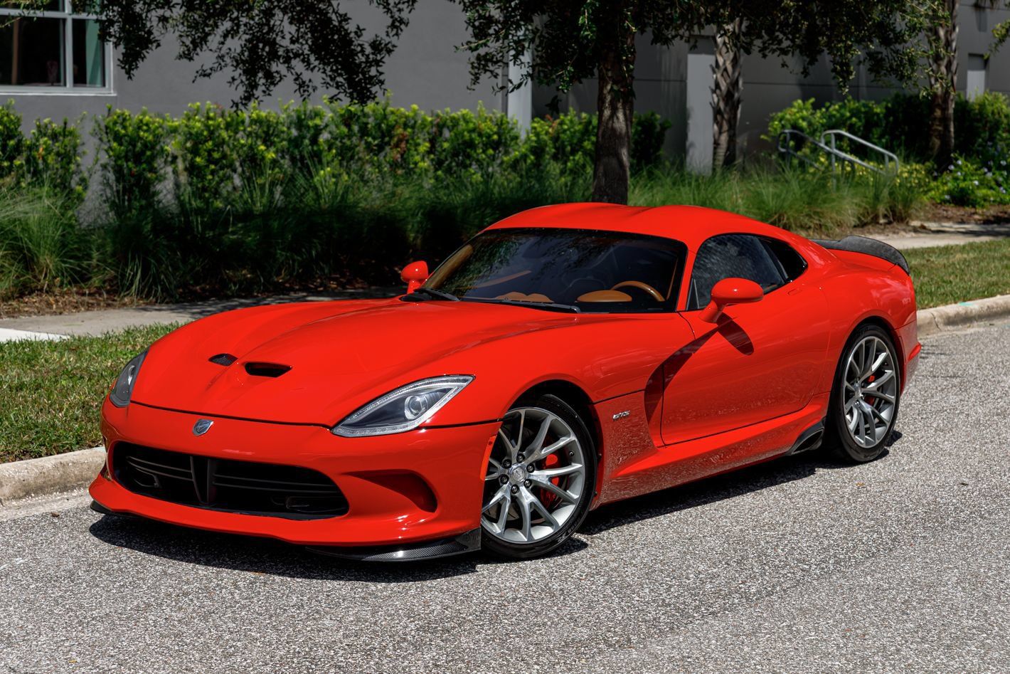 Used 2014 SRT Viper GTS w/ GTS Laguna Interior Package RWD image 31