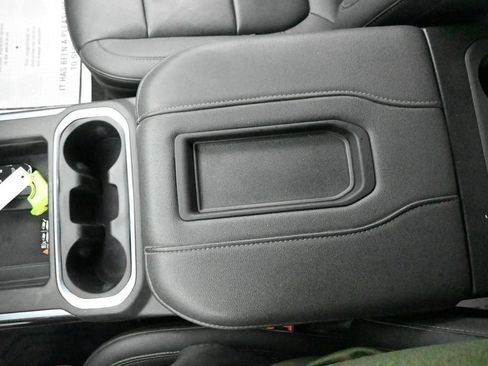 Used 2022 Chevrolet Silverado 1500 LTZ w/ Safety Package II AWD/4WD image 17