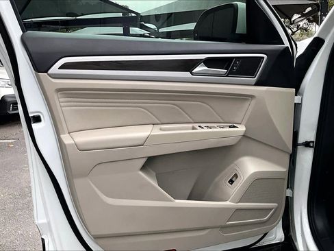 Certified 2022 Volkswagen Atlas SE image 22