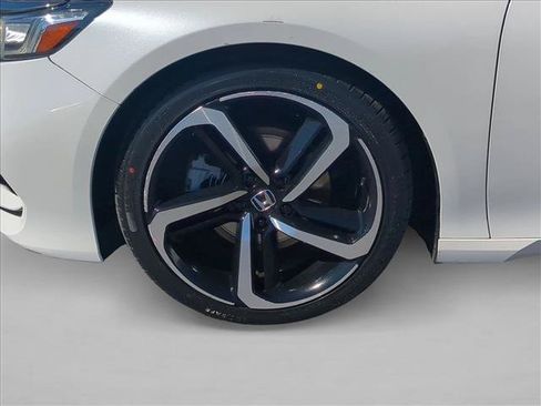 Used 2019 Honda Accord Sport image 23