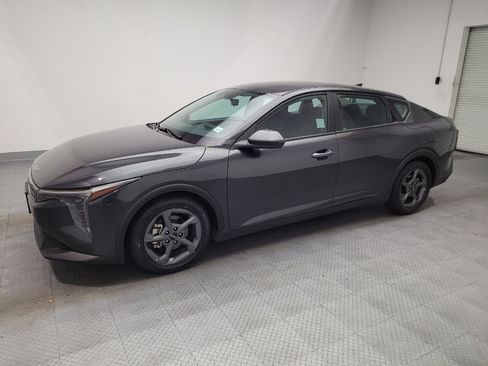 Used 2025 Kia K4 FWD image 2