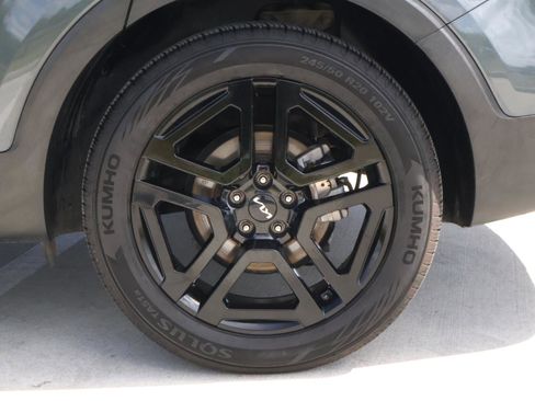 Used 2024 Kia Telluride SX X-Line AWD/4WD image 9