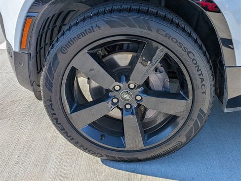 Used 2022 Land Rover Defender 110 X-Dynamic HSE image 9