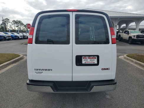 Used 2024 GMC Savana 2500 w/ Driver Convenience Package image 4