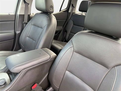 Used 2019 GMC Acadia SLT image 19