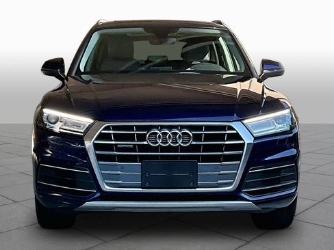Used 2020 Audi Q5 2.0T Premium w/ Convenience Package AWD/4WD image 4