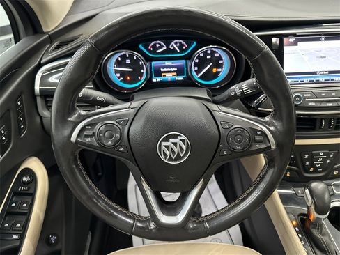 Used 2018 Buick Envision Essence image 27
