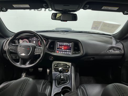 Used 2018 Dodge Challenger R/T Scat Pack RWD image 18