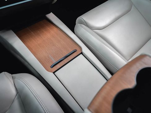 Used 2020 Tesla Model S AWD image 58