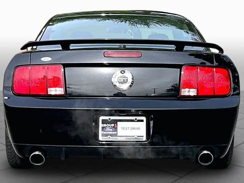 Used 2007 Ford Mustang GT Premium RWD image 4
