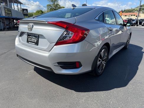 Used 2018 Honda Civic EX-T image 21