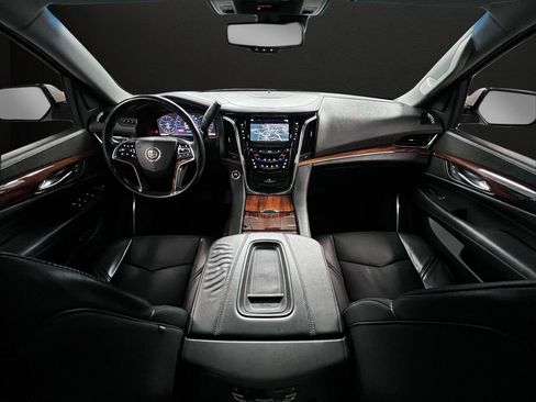 Used 2015 Cadillac Escalade Premium AWD/4WD image 11