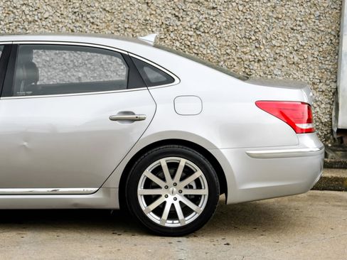 Used 2013 Hyundai Equus Signature image 14