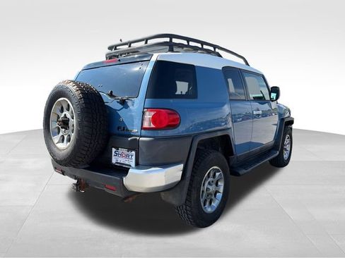Used 2011 Toyota FJ Cruiser 4WD w/ Upgrade Pkg image 5