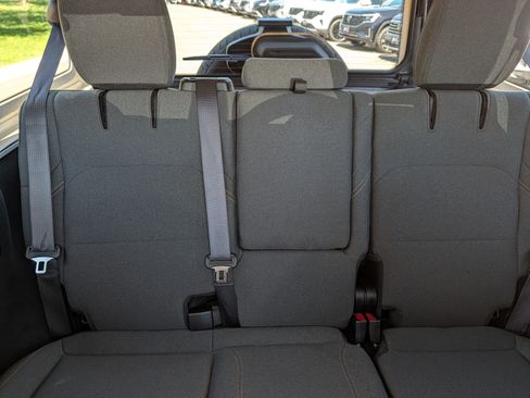 Used 2024 Jeep Wrangler Unlimited AWD/4WD image 13