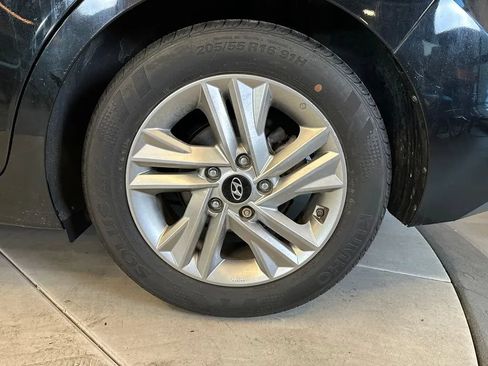 Used 2020 Hyundai Elantra Value Edition w/ Cargo Package (C1) FWD image 48