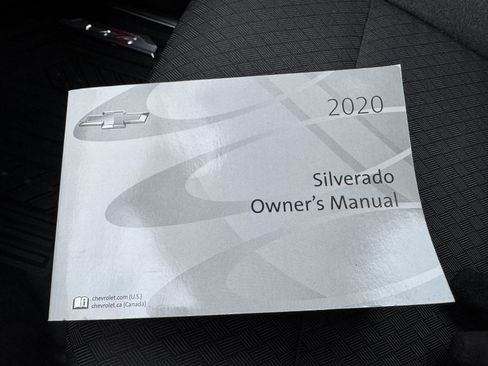 Used 2020 Chevrolet Silverado 1500 LT w/ All-Star Edition image 31