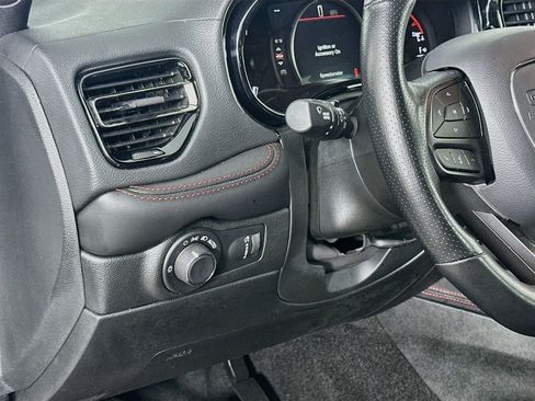 Used 2025 Dodge Durango GT RWD image 17