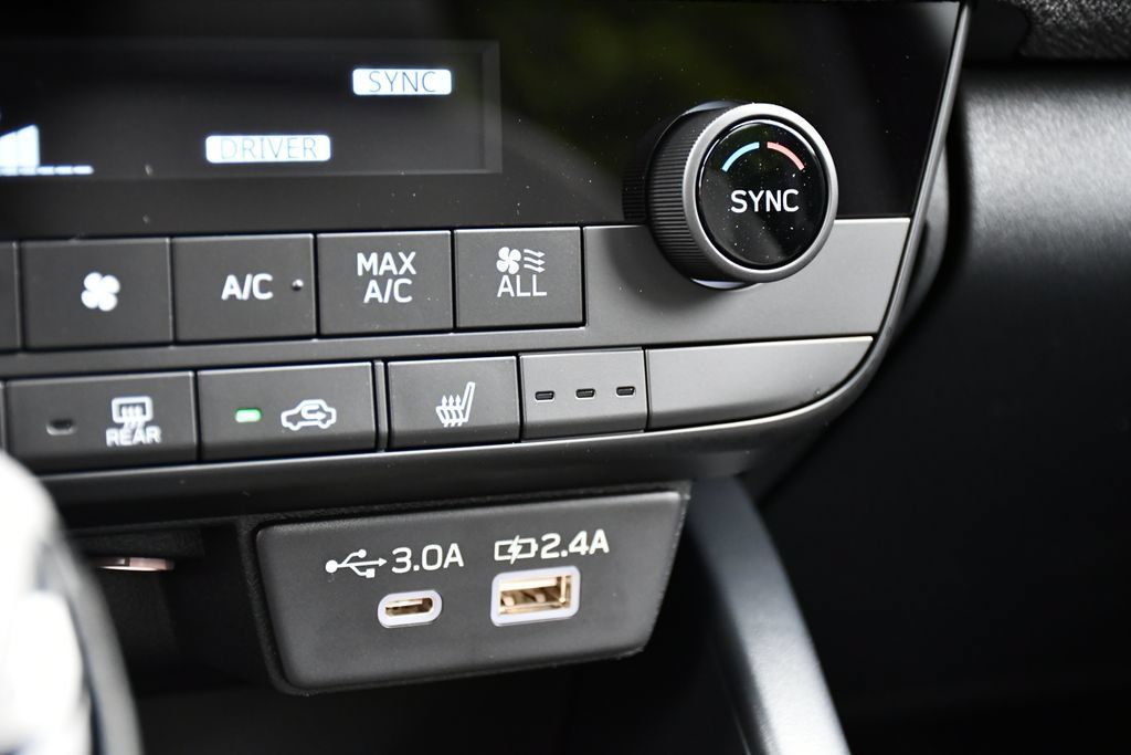 New 2026 Subaru Outback Limited AWD/4WD image 15