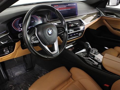 Used 2021 BMW 540i image 18