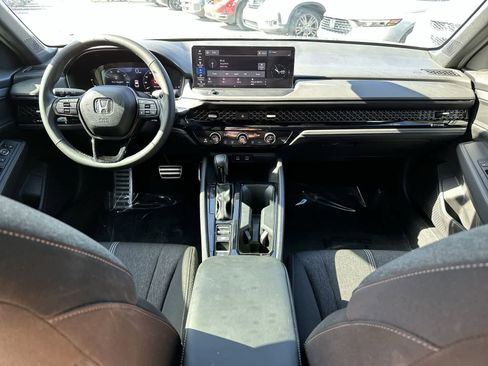 Used 2024 Honda Accord Sport image 15