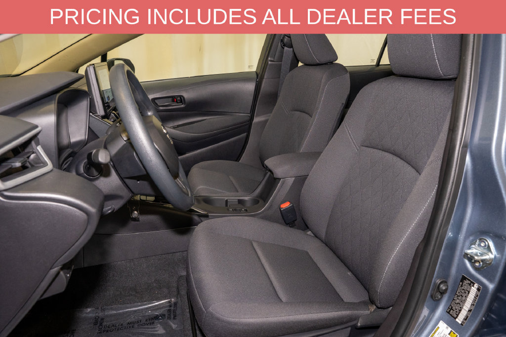 Used 2025 Toyota Corolla LE FWD image 10