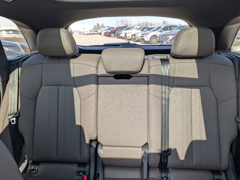 Certified 2025 Audi Q5 Premium w/ Convenience Package image 13