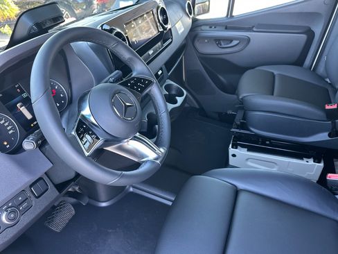 New 2026 Mercedes-Benz Sprinter 2500 image 10