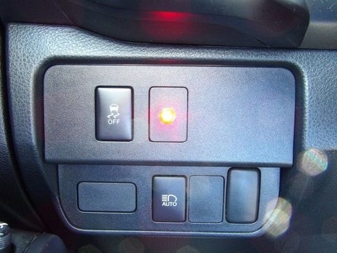 Used 2022 Toyota Tacoma SR image 19