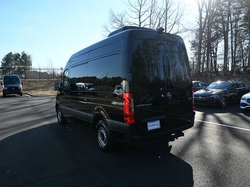 Used 2023 Mercedes-Benz Sprinter 2500 image 4